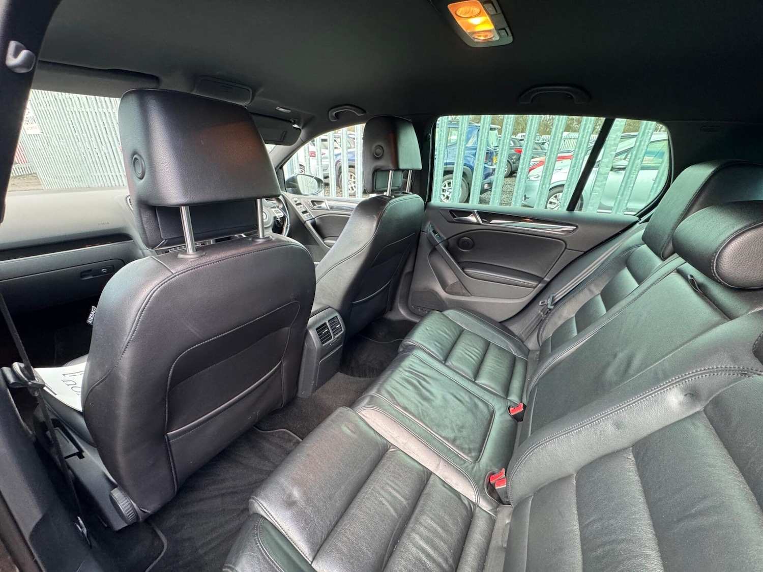 Used Volkswagen Golf 2010 for sale - 78148315: Photo 25