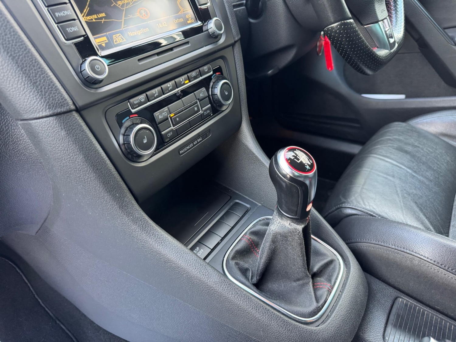 Used Volkswagen Golf 2010 for sale - 78148315: Photo 33