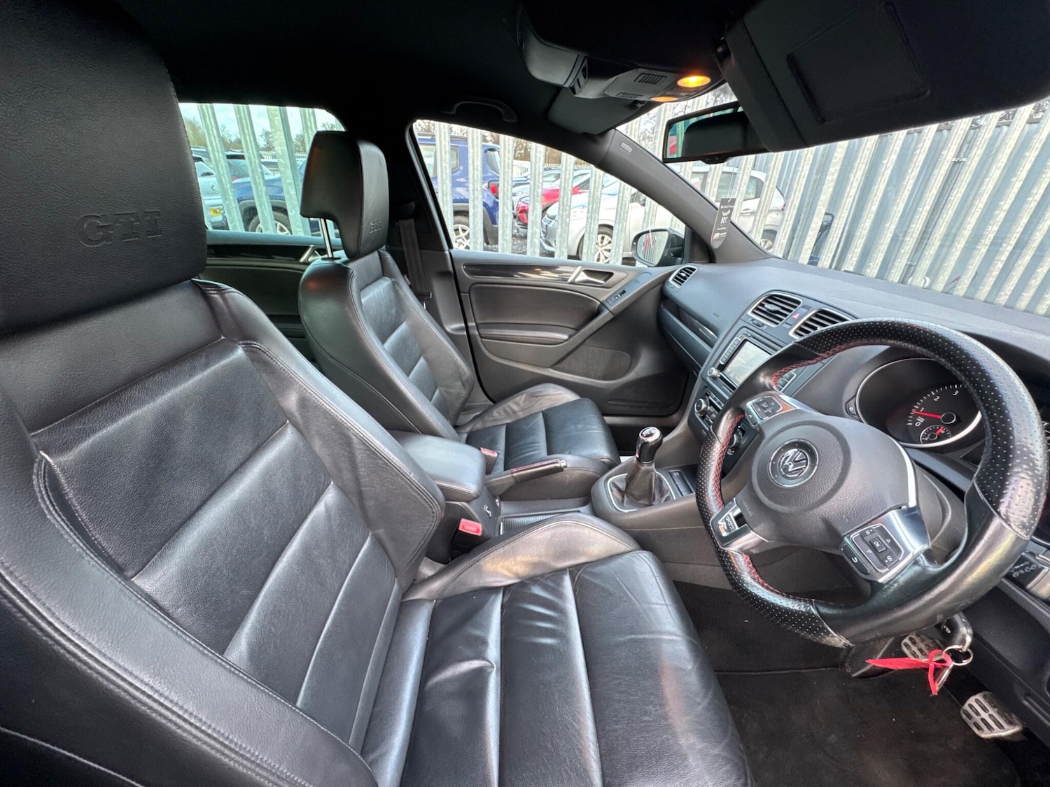 Used Volkswagen Golf 2010 for sale - 78148315: Photo 45