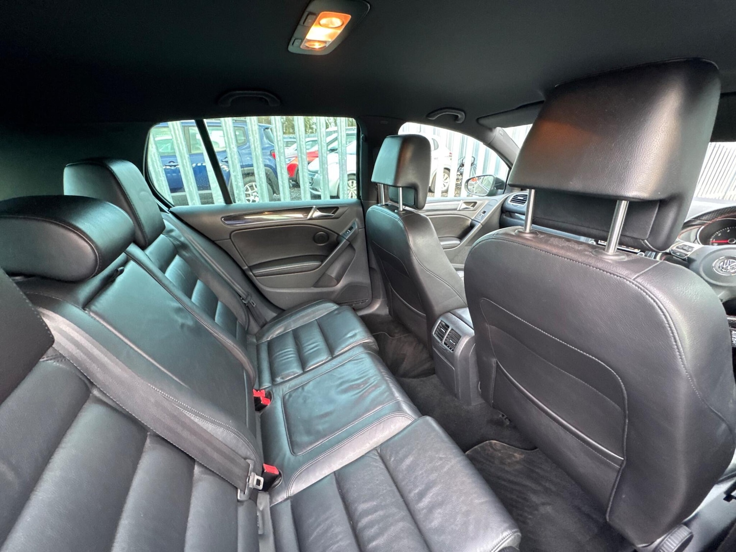 Used Volkswagen Golf 2010 for sale - 78148315: Photo 46