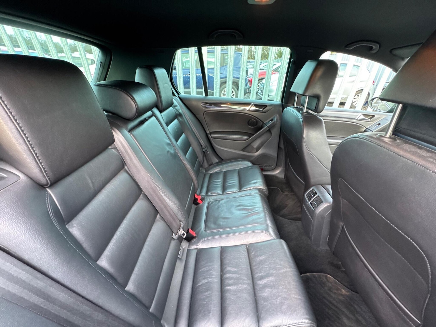 Used Volkswagen Golf 2010 for sale - 78148315: Photo 47