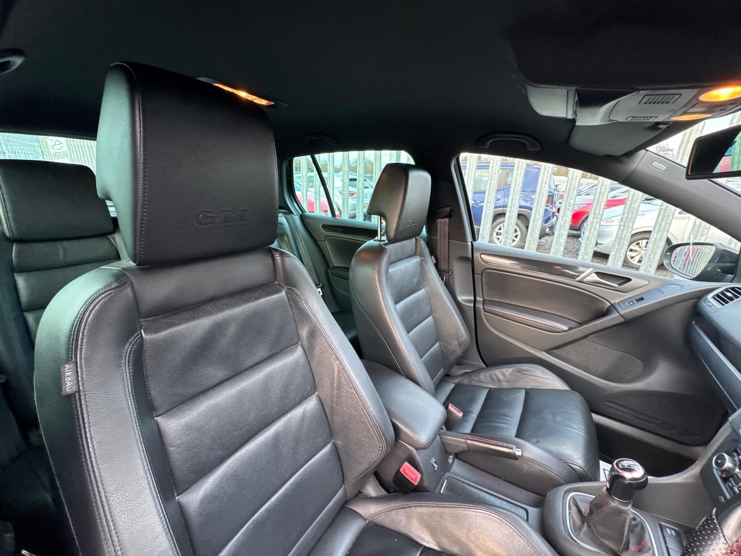 Used Volkswagen Golf 2010 for sale - 78148315: Photo 49