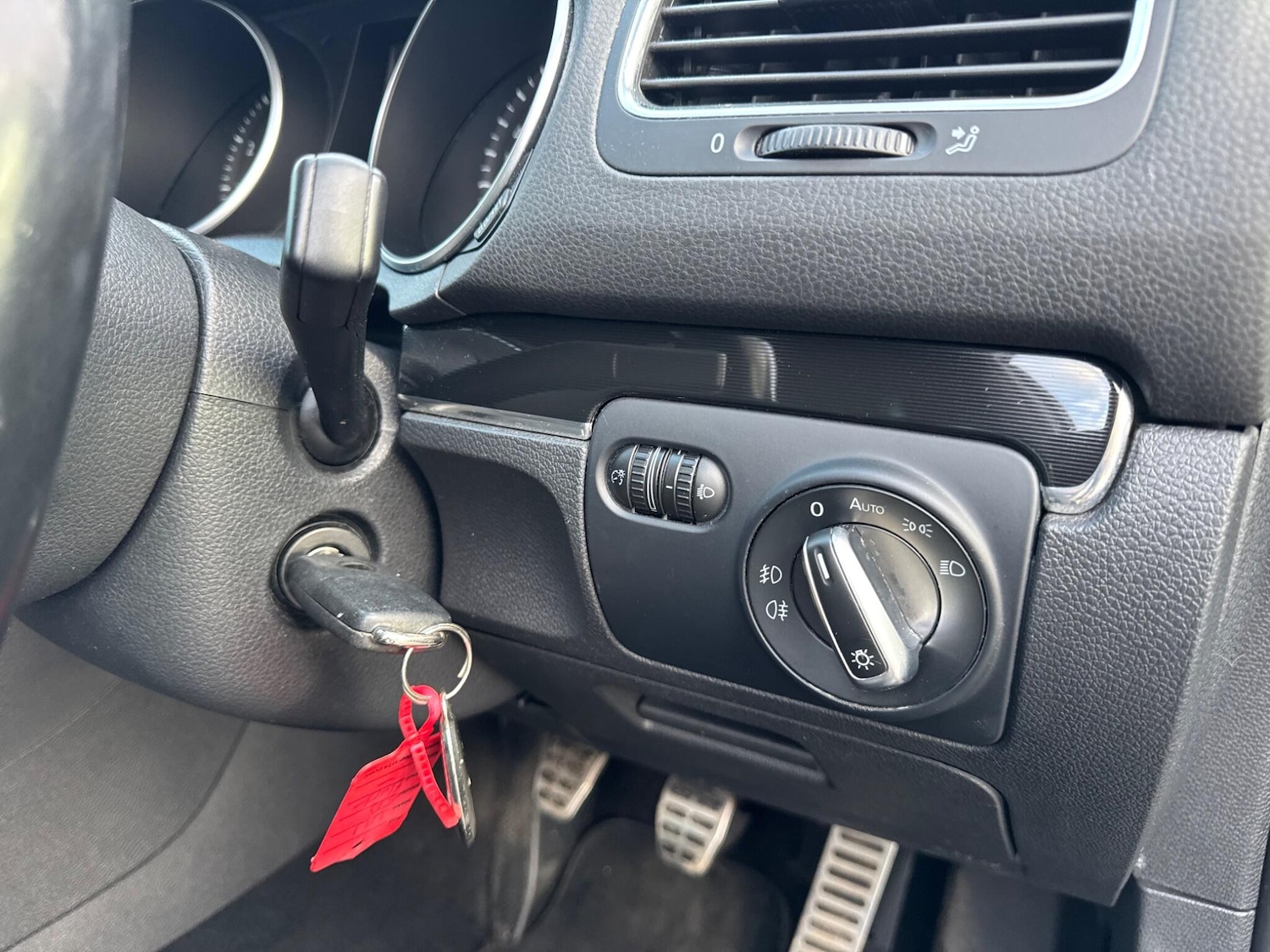 Used Volkswagen Golf 2010 for sale - 78148315: Photo 50