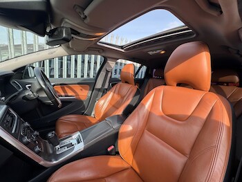 Used Volvo V60 2010 for sale - 78116446: Photo