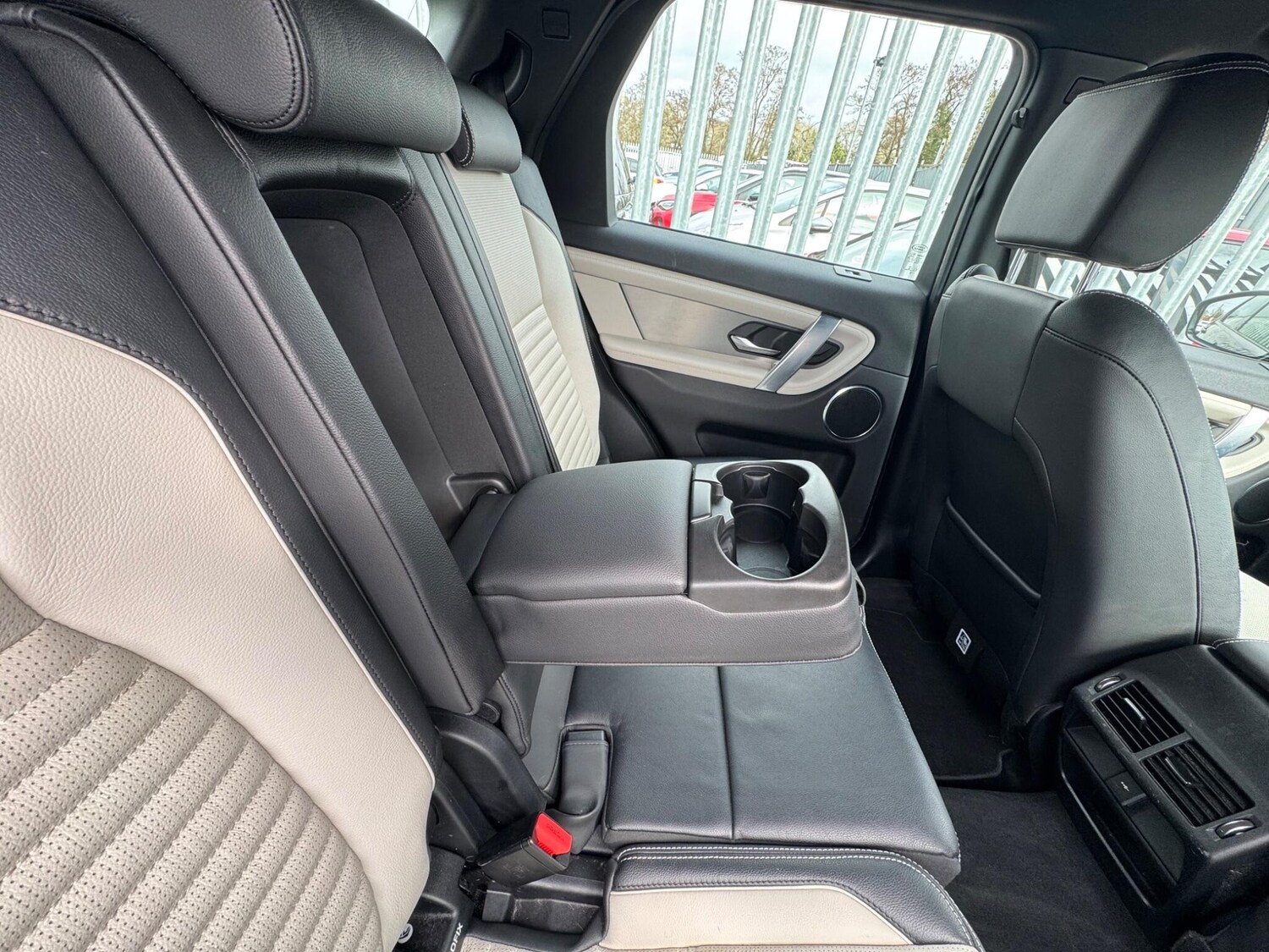 Used Land Rover Discovery Sport 2021 for sale - 78019230: Photo 47