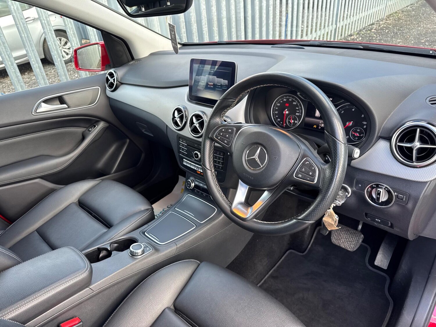 Used Mercedes-Benz B Class 2017 for sale - 78019188: Photo 37