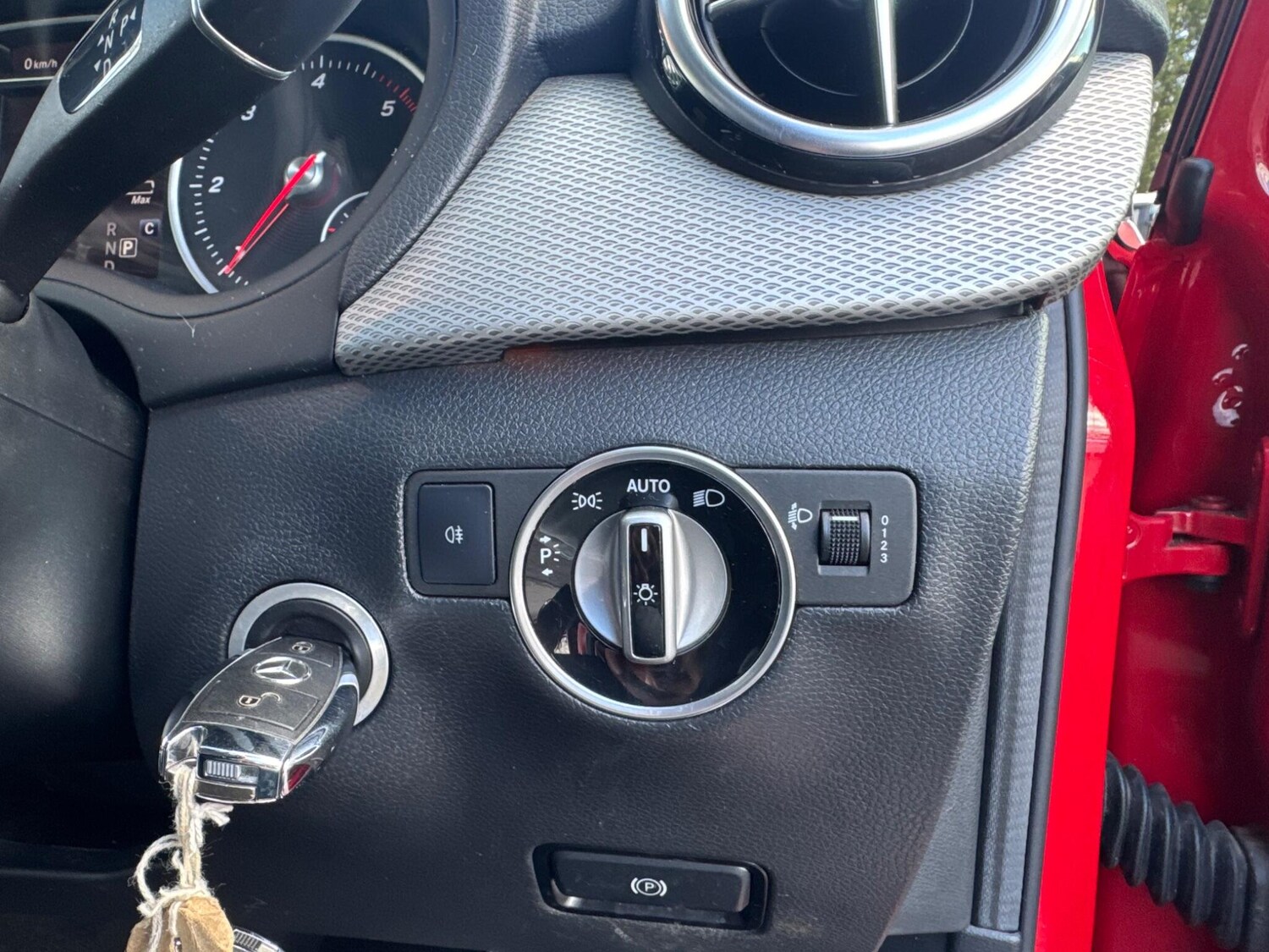 Used Mercedes-Benz B Class 2017 for sale - 78019188: Photo 42