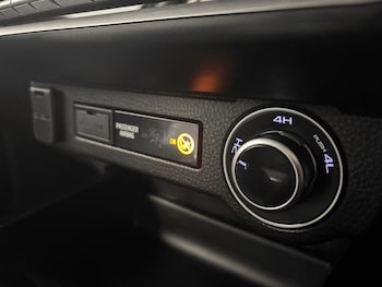 Used Isuzu D-Max 2023 for sale - 76126490: Photo