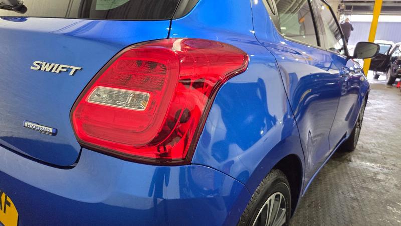 Used Suzuki Swift 2023 for sale - 76101753: Photo 8