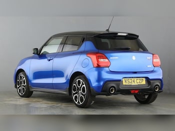 Used Suzuki Swift 2024 for sale - 77240265: Photo