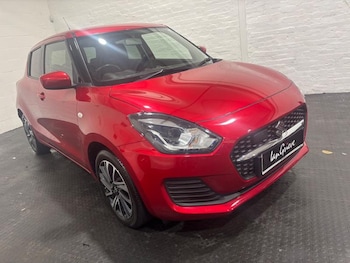 Used Suzuki Swift 2023 for sale - 76126456: Photo 2
