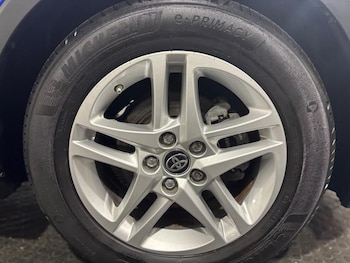 Used Toyota C-HR 2020 for sale - 75945283: Photo