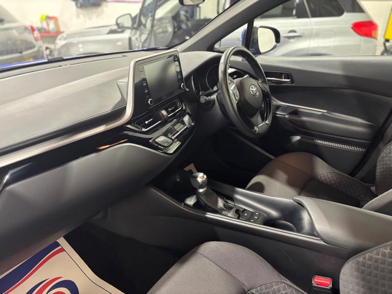 Used Toyota C-HR 2020 for sale - 75945283: Photo 7