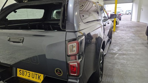 Used Isuzu D-Max 2023 for sale - 75498741: Photo 39