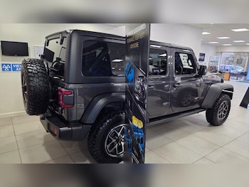 Used Jeep Wrangler 2025 for sale - 76242927: Photo 3