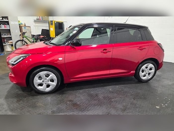 Used Suzuki Swift 2024 for sale - 77093850: Photo