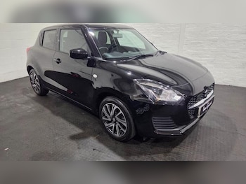 Used Suzuki Swift 2024 for sale - 78095080: Photo