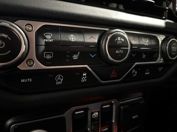 Used Jeep Wrangler 2024 for sale - 73320894: Photo 23