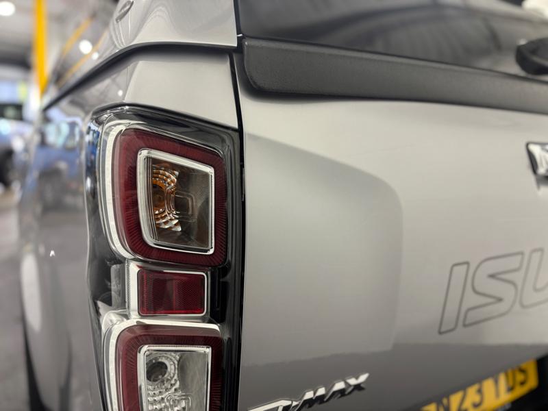 Used Isuzu D-Max 2023 for sale - 76444392: Photo 15