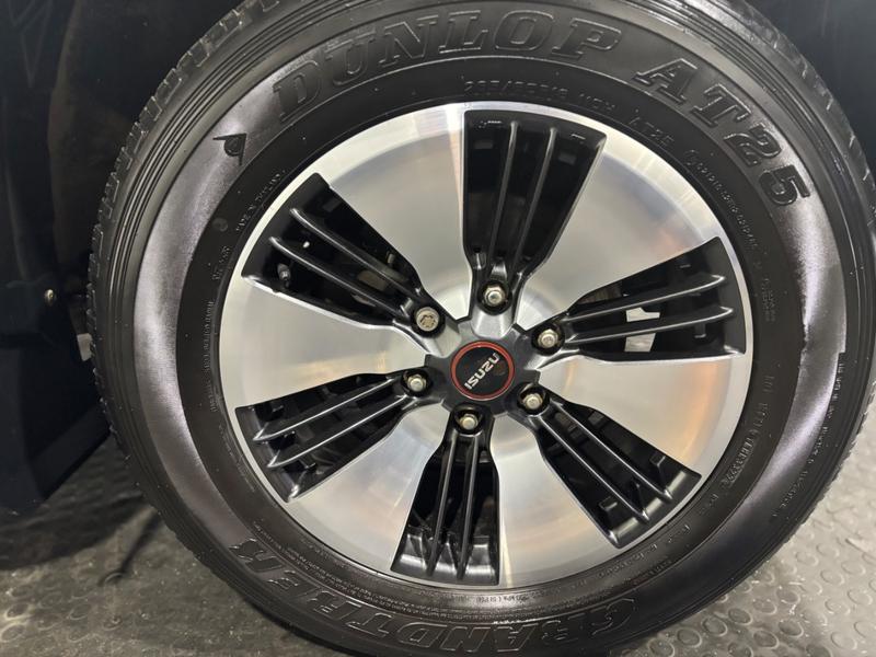 Used Isuzu D-Max 2023 for sale - 76444392: Photo 5