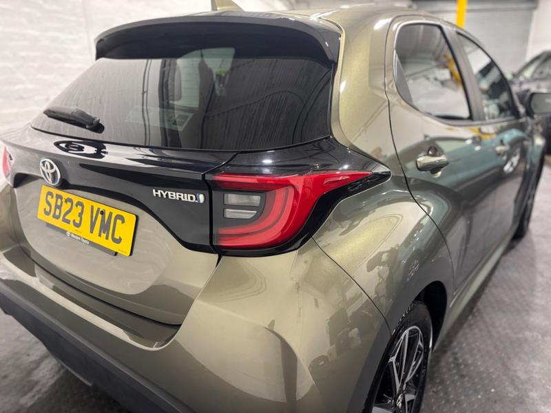 Used Toyota Yaris 2023 for sale - 76444385: Photo 16