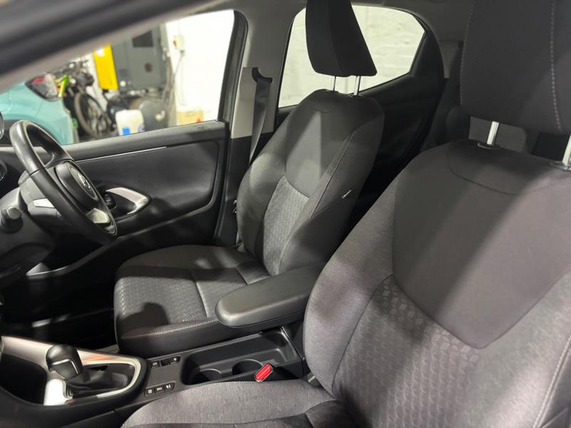 Used Toyota Yaris 2023 for sale - 76444385: Photo 9