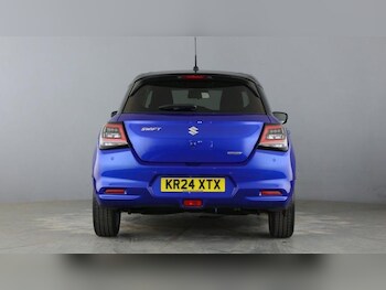 Used Suzuki Swift 2024 for sale - 76242936: Photo 2