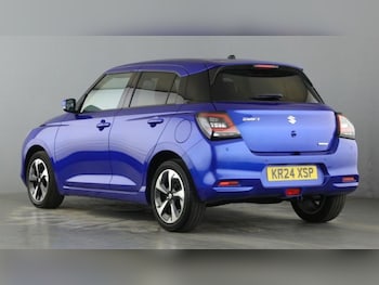 Used Suzuki Swift 2024 for sale - 77093842: Photo