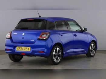 Used Suzuki Swift 2024 for sale - 76576741: Photo