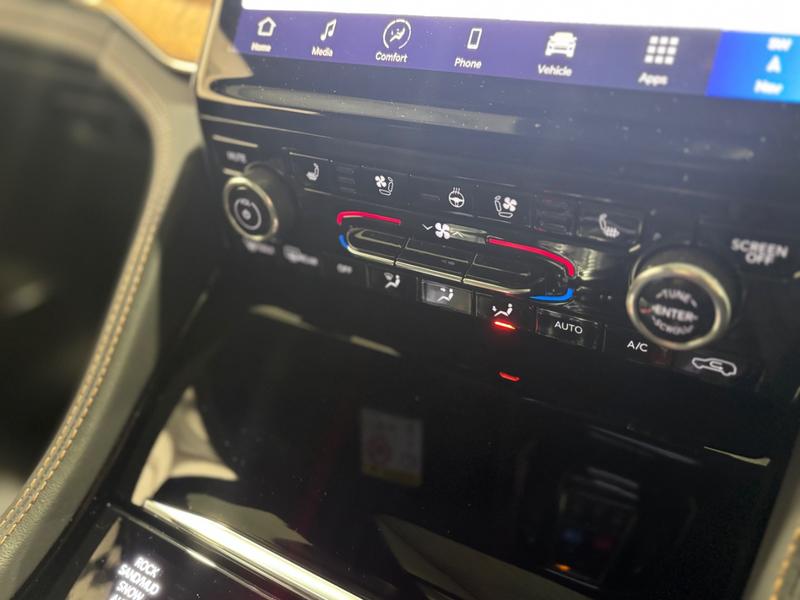 Used Jeep Grand Cherokee 2026 for sale - 77501367: Photo 36