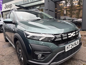 Used Dacia Sandero Stepway 2024 for sale - 78640018: Photo