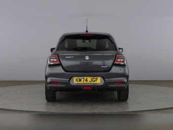 Used Suzuki Swift 2024 for sale - 76576739: Photo