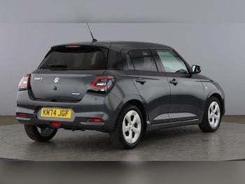 Used Suzuki Swift 2024 for sale - 76576739: Photo