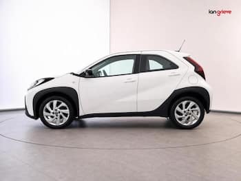 Used Toyota Aygo X 2022 for sale - 79649504: Photo