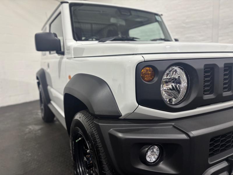Used Suzuki Jimny 2023 for sale - 76363008: Photo 2