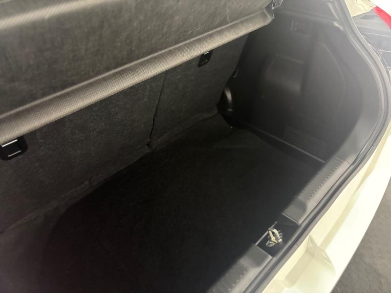 Used Suzuki Swift 2023 for sale - 76101802: Photo 16