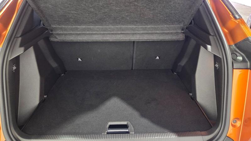 Used Peugeot 2008 2021 for sale - 75982560: Photo 11