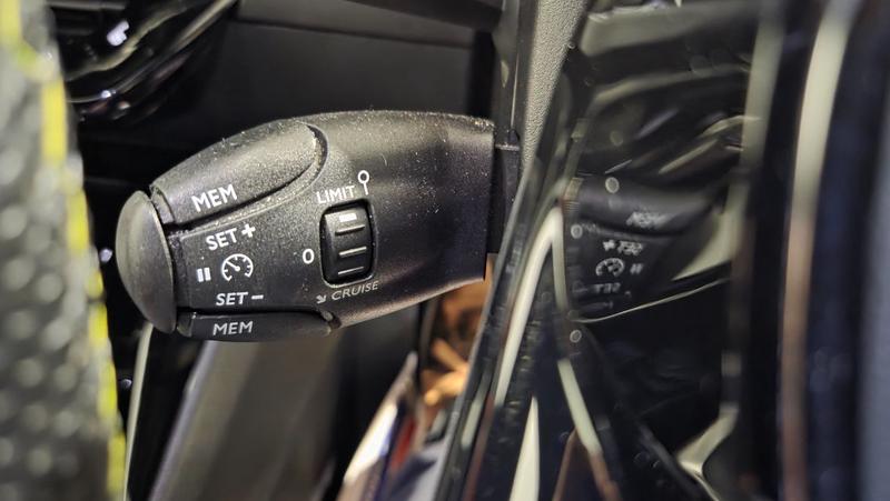 Used Peugeot 2008 2021 for sale - 75982560: Photo 29