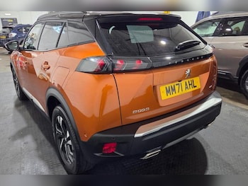Used Peugeot 2008 2021 for sale - 75982560: Photo 2