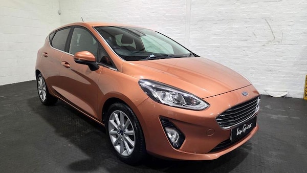 Used Ford Fiesta 2018 for sale - 75982561: Photo 1