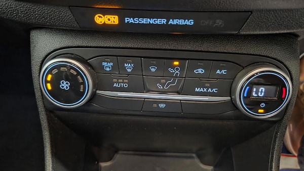 Used Ford Fiesta 2018 for sale - 75982561: Photo 27