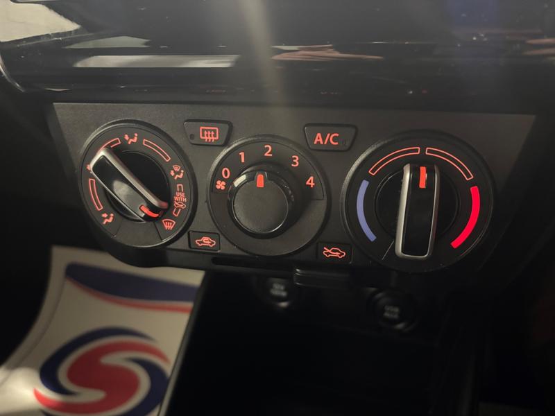 Used Suzuki Swift 2022 for sale - 75982609: Photo 25