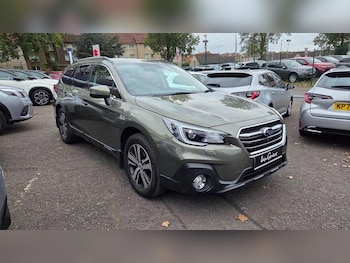 2.5i SE Premium 5dr Lineartronic-TOWBAR & LUGGAGE DIVIDER Automatic