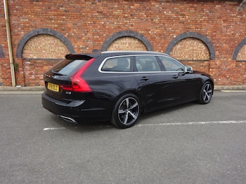 Used Volvo V90 2018 for sale - 79609381: Photo