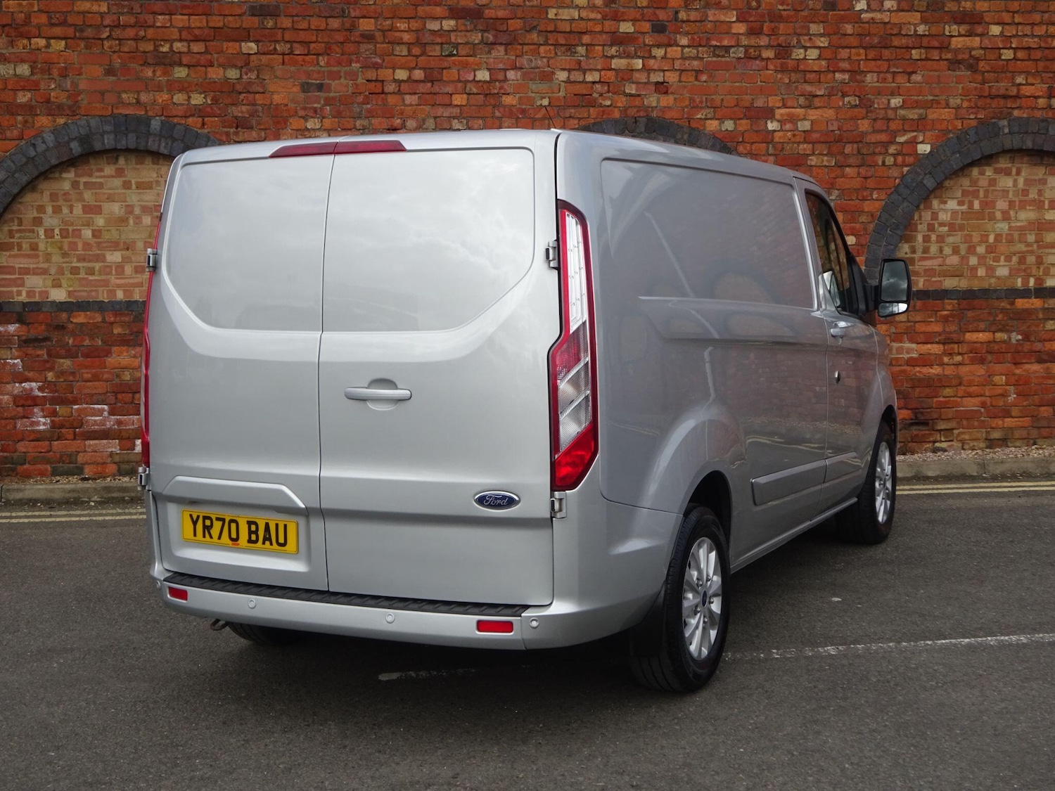 Used Ford Transit Custom 2020 for sale - 76995975: Photo 3