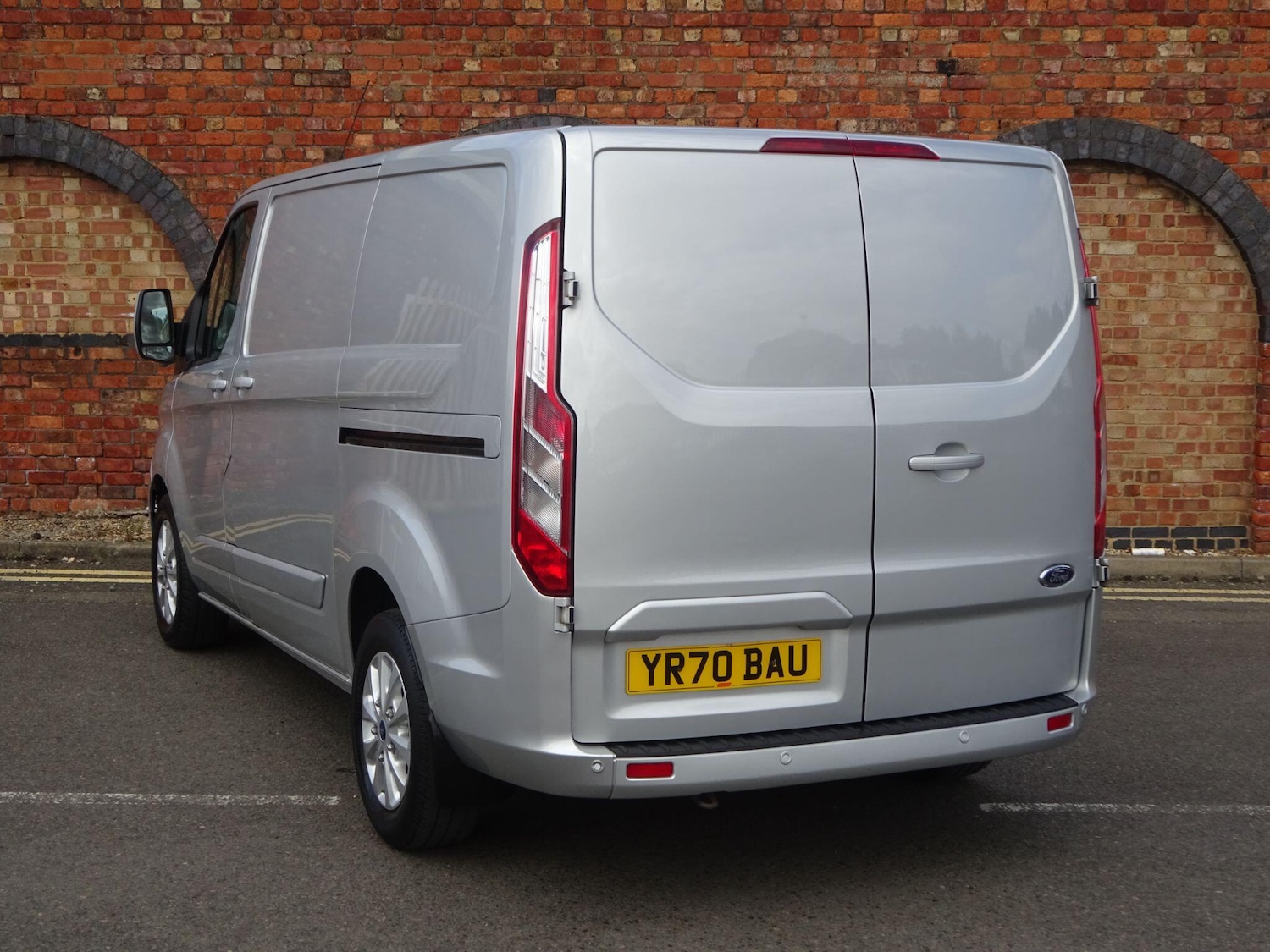 Used Ford Transit Custom 2020 for sale - 76995975: Photo 4