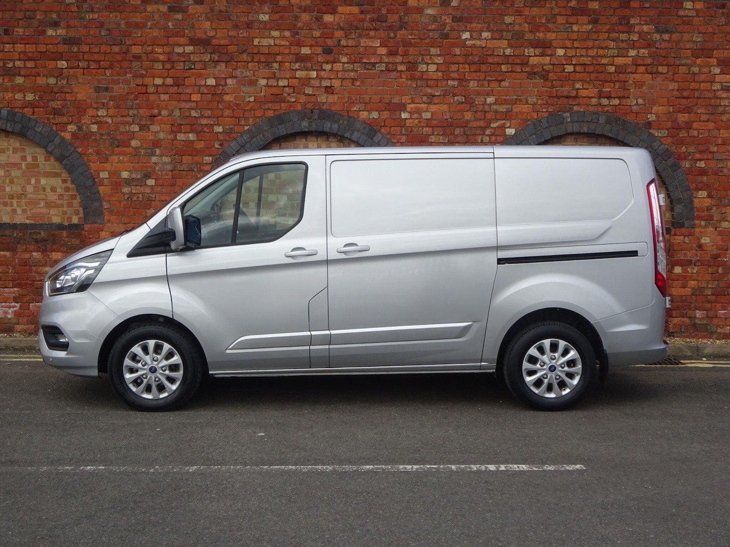 Used Ford Transit Custom 2020 for sale - 76995975: Photo 5