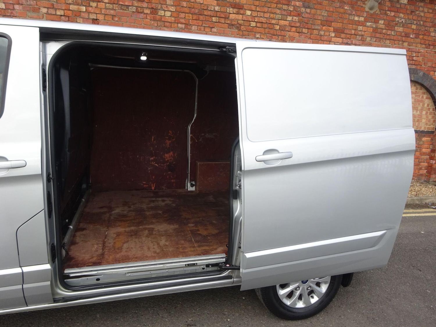 Used Ford Transit Custom 2020 for sale - 76995975: Photo 6