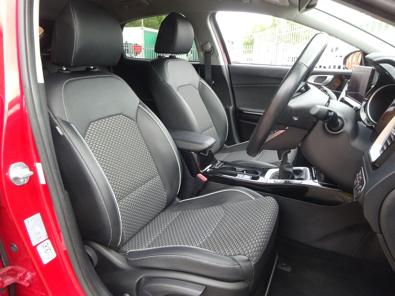 Used Kia XCeed for sale - 76993309: Photo 12