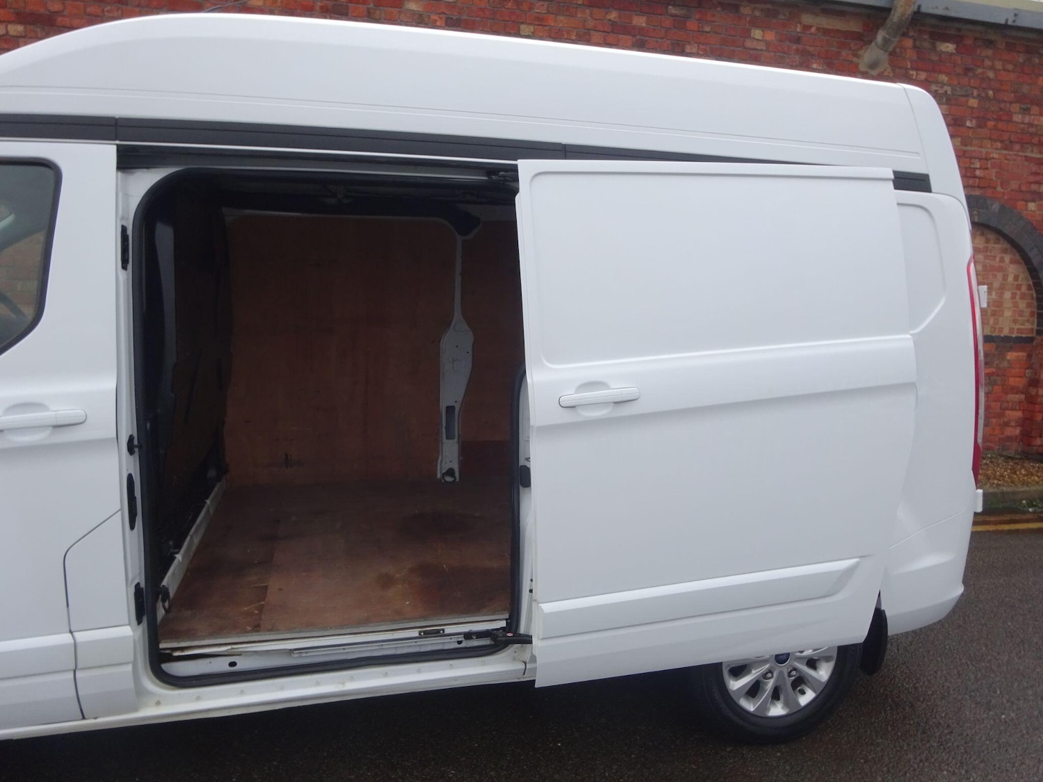 Used Ford Transit Custom 2020 for sale - 77315387: Photo 6